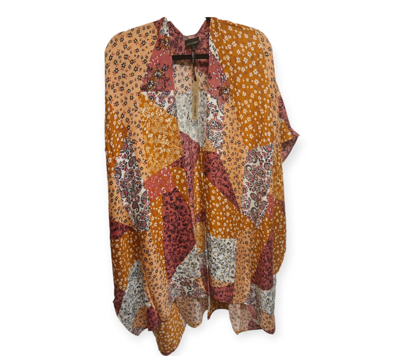 Coco + Carmen  Mya Kimono Living Coral Quilt  image 0